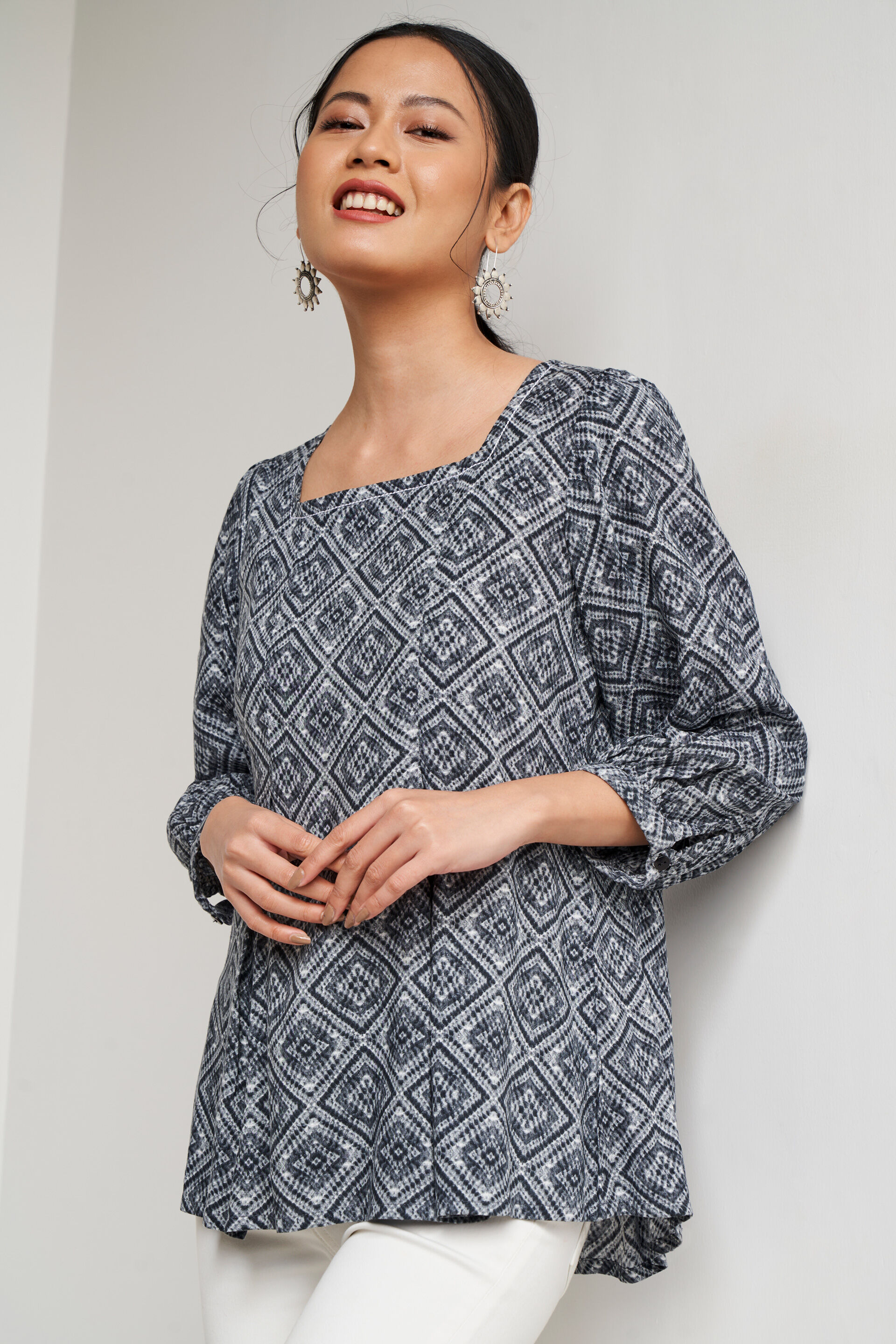 Buy Black Geometric Flared Top Online at Best Price at Global Desi